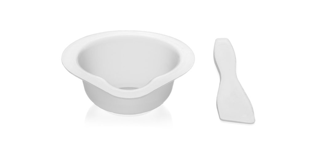 Picture of bowl and spatula manual mixing system